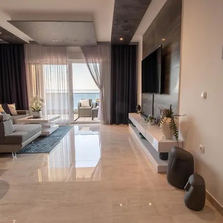 Geek Penthouse Hébergement de vacances Makarska